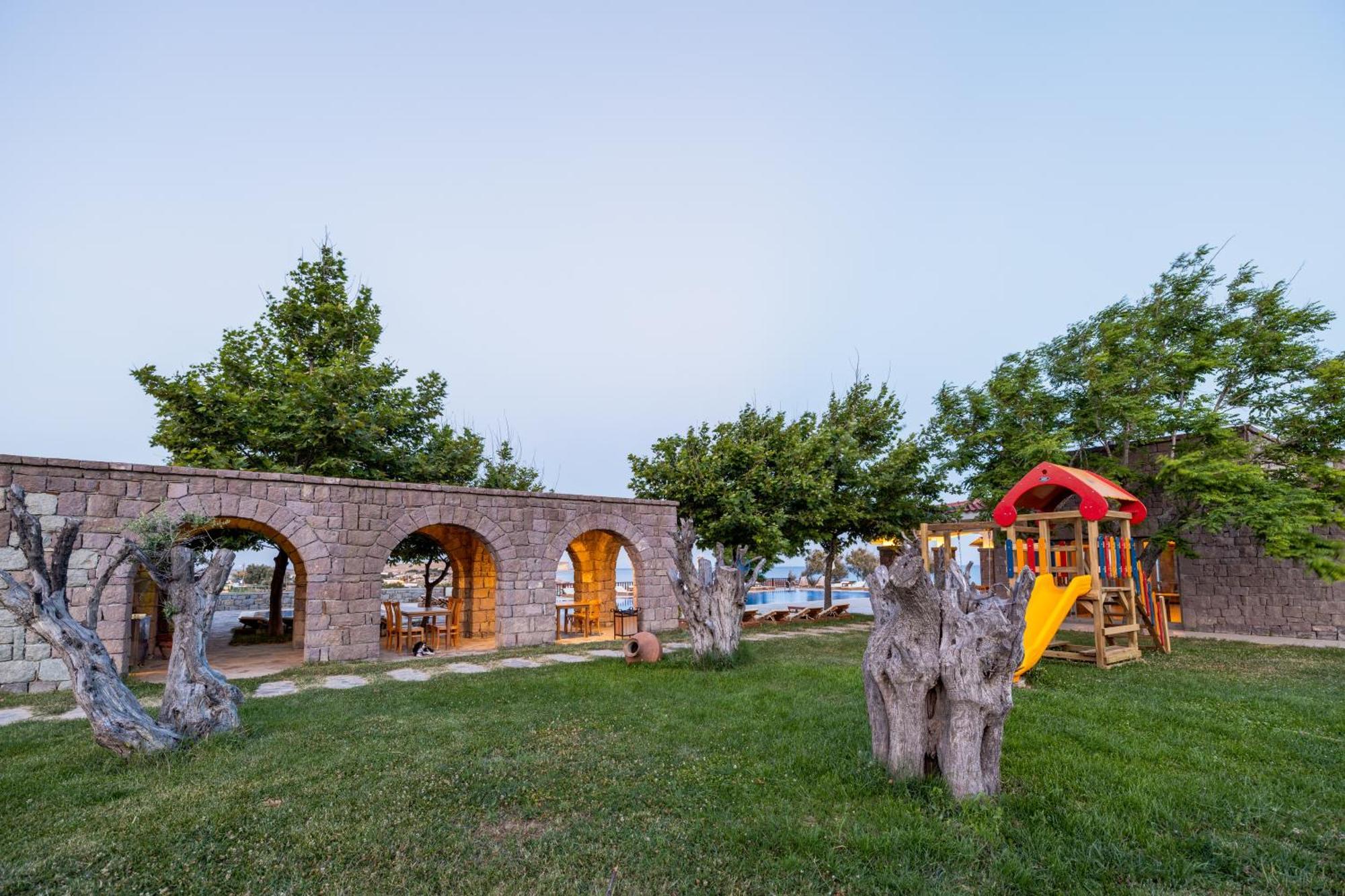 Cinarli Kasri Hotel Gokceada Exterior photo