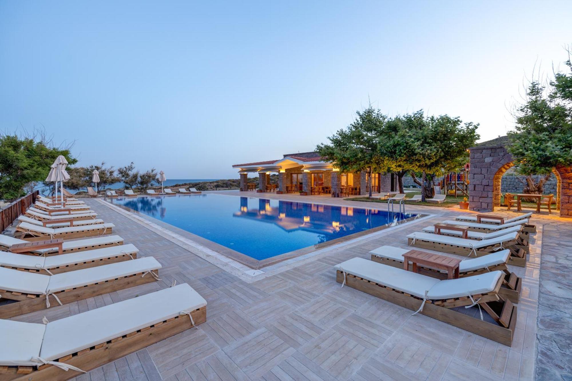 Cinarli Kasri Hotel Gokceada Exterior photo